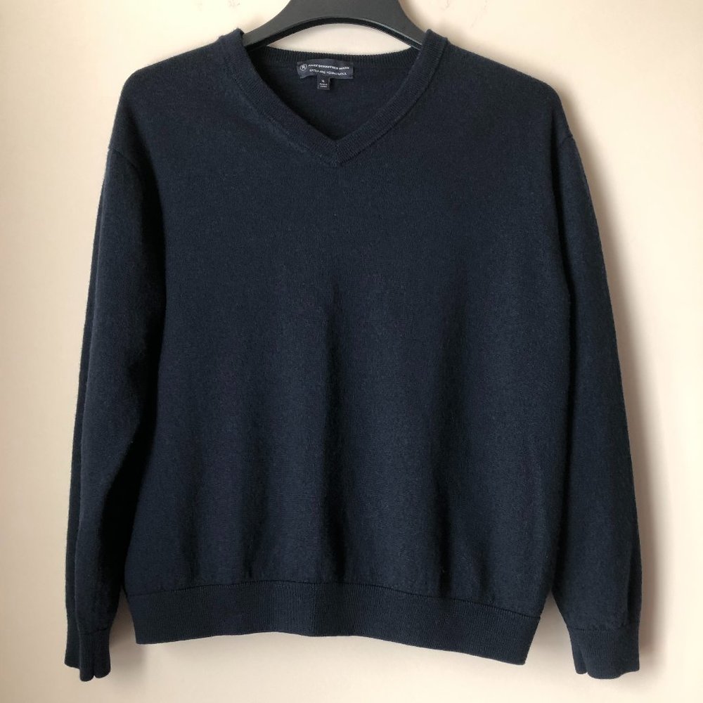 HART SCHAFFNER MARX 100%EXTRA FINE MERINO WOOL SWEATER